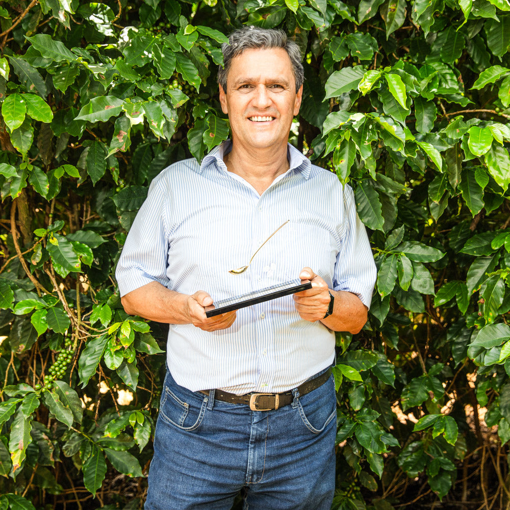 ismael_andrade_brasil_capim_branco_schwarzwild_kaffeeroesterei