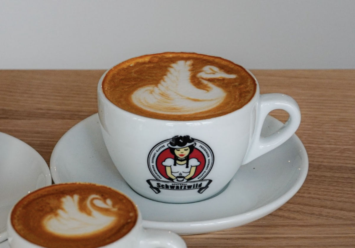 Kaffee mit Druck vs. ohne Druck: Methoden, Bohnenwahl, Rezepte und Fehler vermeiden