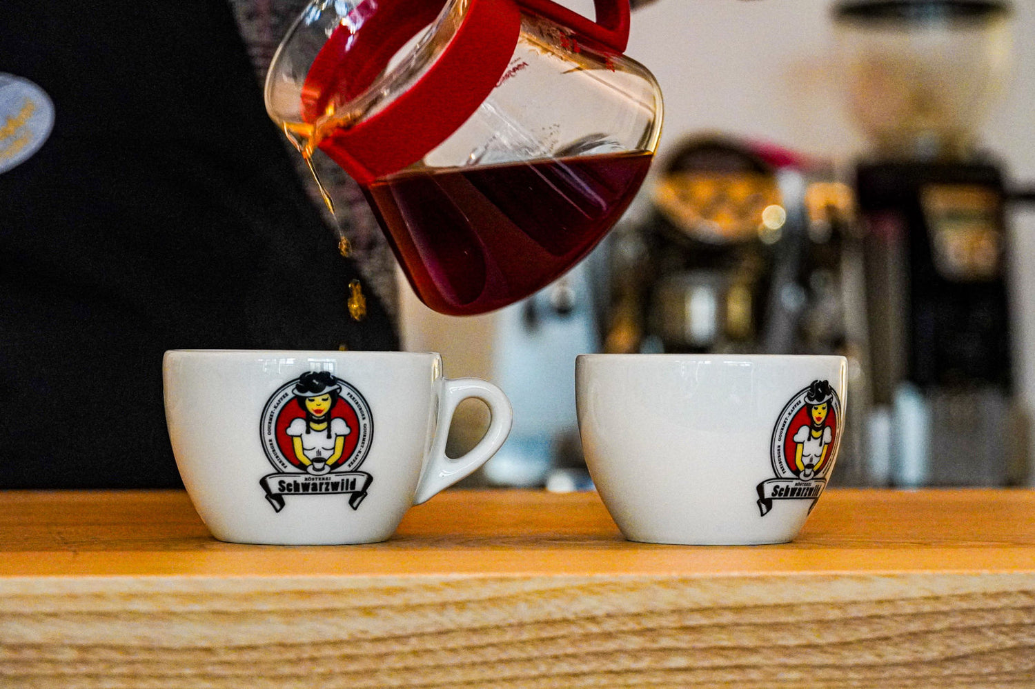 Entkoffeinierter Kaffee erklärt: Verfahren ohne Chemie, Geschmack und der Kolumbien Decaf von Schwarzwild